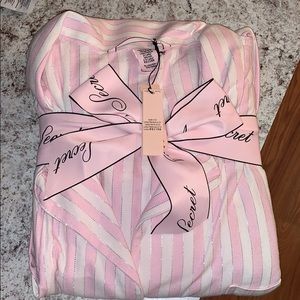 XL Victoria’s Secret Pajama Set